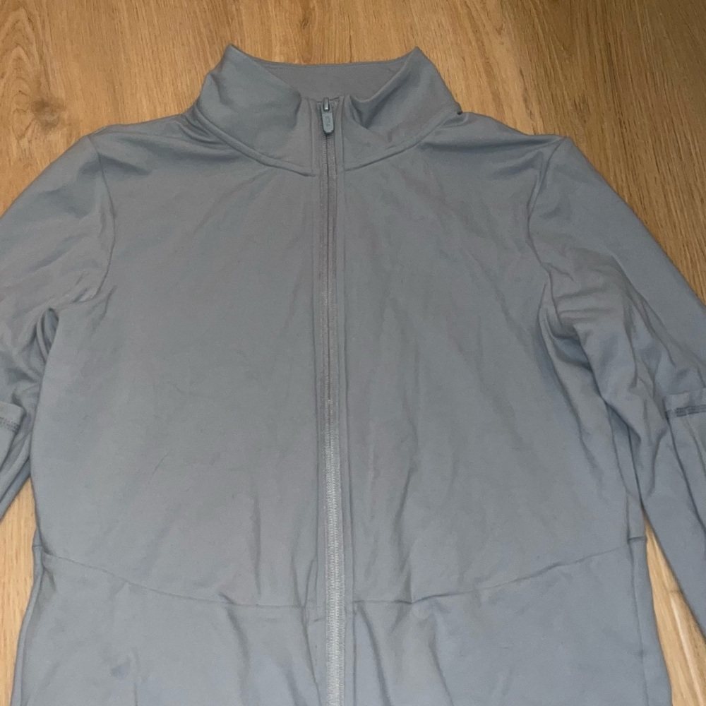 Women's Gray Jacket